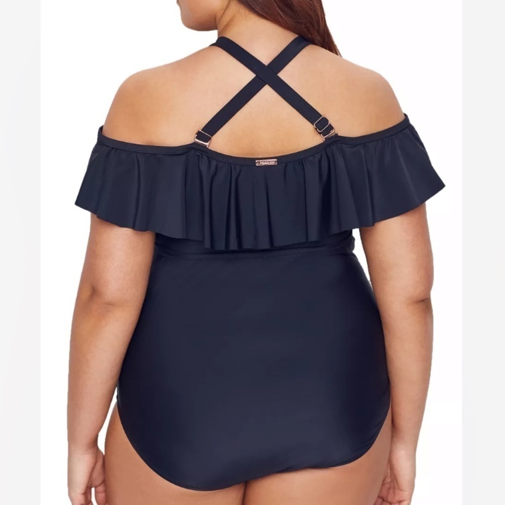 RAISINS Curve Caicos Plus Size One Piece Swimsuit - Picture 3 of 5